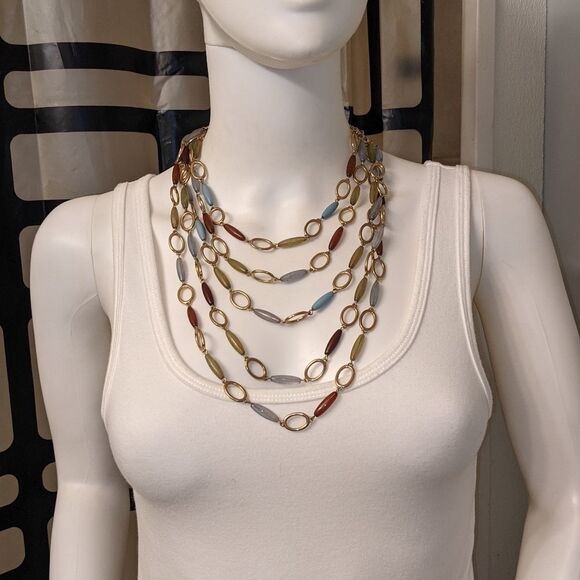 Vintage layered multi clear colored long bead necklace - Picture 9 of 12